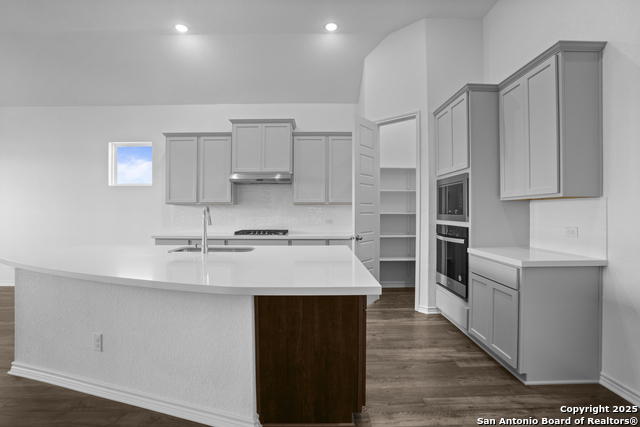 312 Hulda Trail Property Photo 15