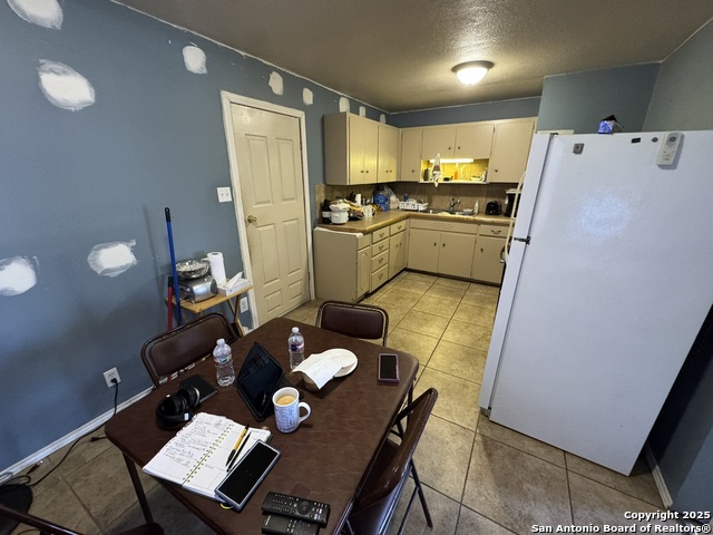 9202 Agan Property Photo 7