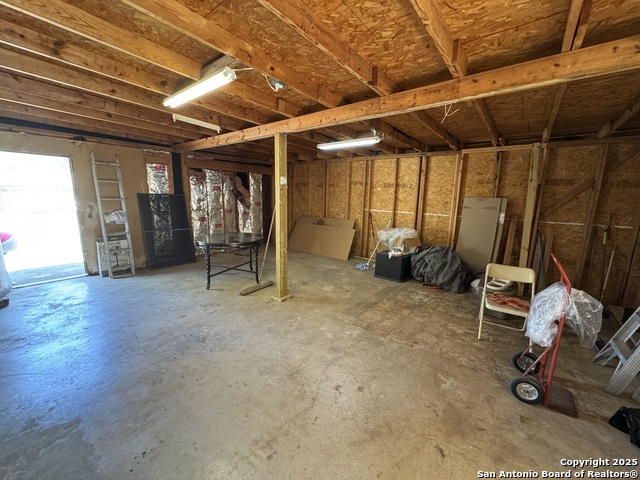 9202 Agan Property Photo 27