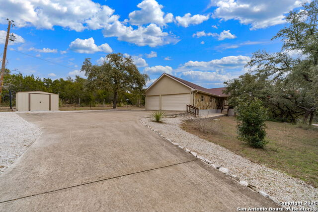 110 Foot Hill Dr Property Photo 8