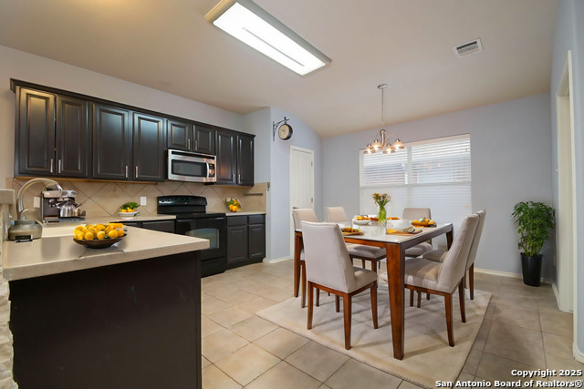 12823 Point Gap Property Photo 11