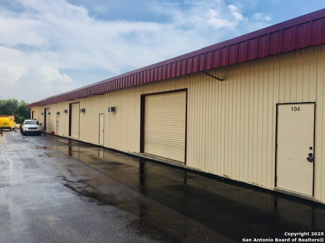 30875 I-10 Property Photo 2