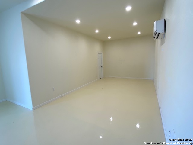 30875 I-10 Property Photo 3