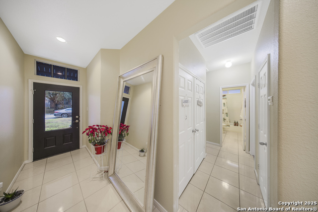 2039 Belvedere Court Property Photo 2