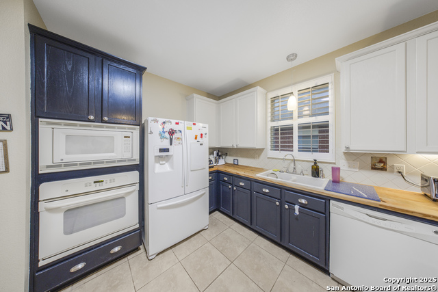 2039 Belvedere Court Property Photo 10