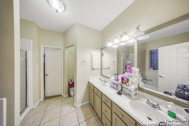2039 Belvedere Court Property Photo 21