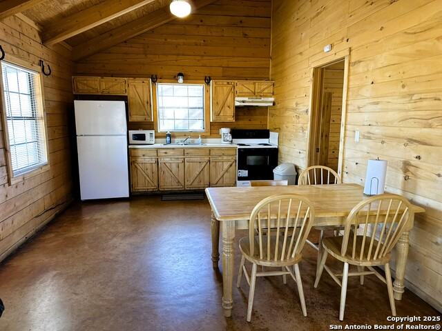 98 Red Wright Rd. Property Photo 9