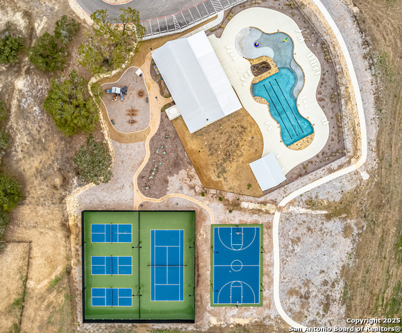 713 Fossil Springs Dr Property Photo 14