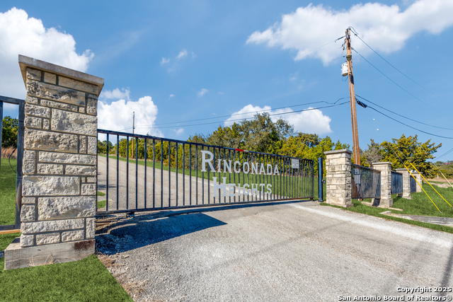 207 Bobby Clark Property Photo 7