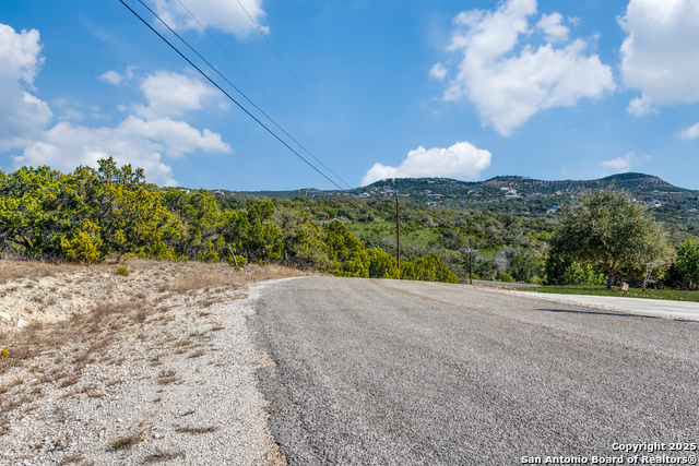 207 Bobby Clark Property Photo 8