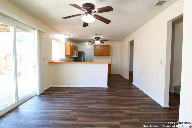 10230 Plumas Dr Property Photo 8