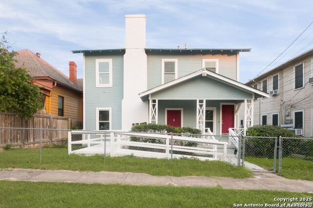616 W Craig Pl Property Photo