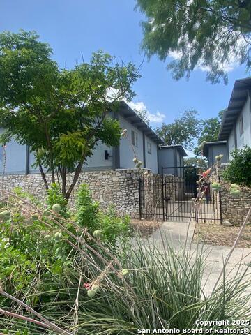 743 Brynes Dr Property Photo 1