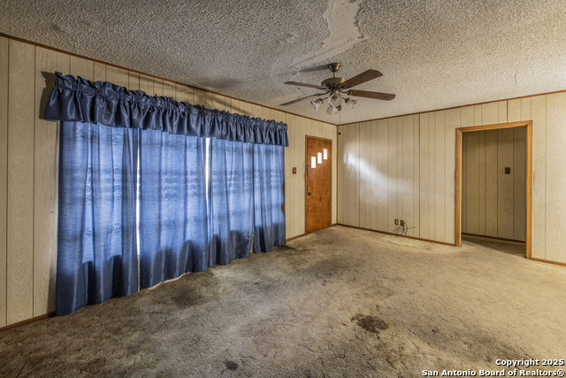 750 Cravens Ave Property Photo 2