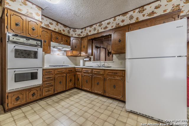 750 Cravens Ave Property Photo 7