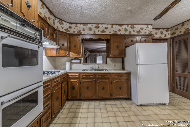 750 Cravens Ave Property Photo 8