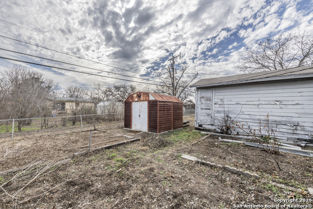 750 Cravens Ave Property Photo 27
