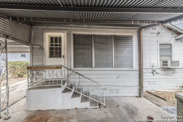 750 Cravens Ave Property Photo 29