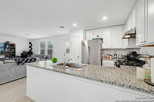 10411 Mcclintock Property Photo 13