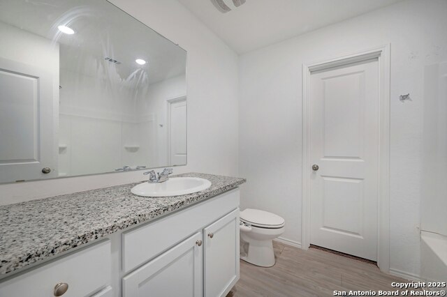 10411 Mcclintock Property Photo 20