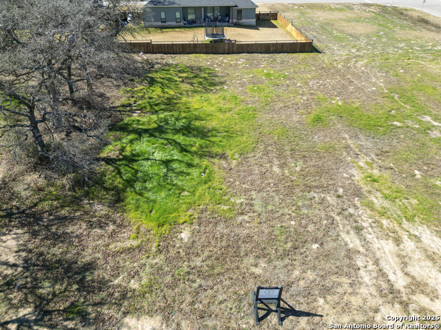 104 Laurel Heights Property Photo 3