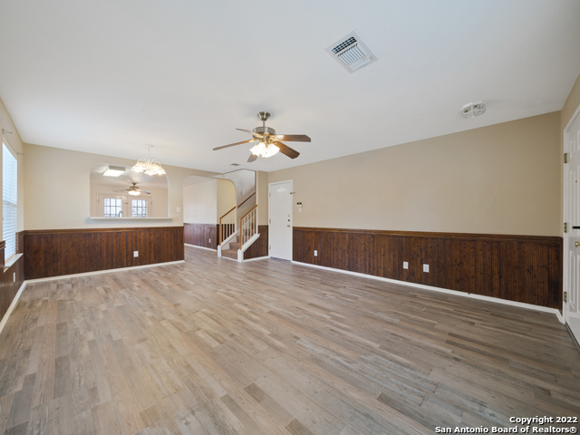 9026 Lilac Hl Property Photo 7