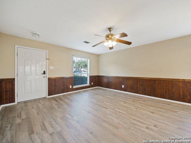 9026 Lilac Hl Property Photo 9
