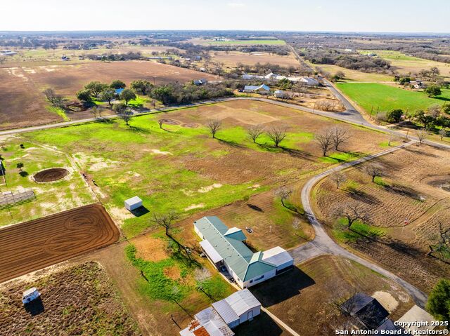560 County Road 352 Property Photo 8