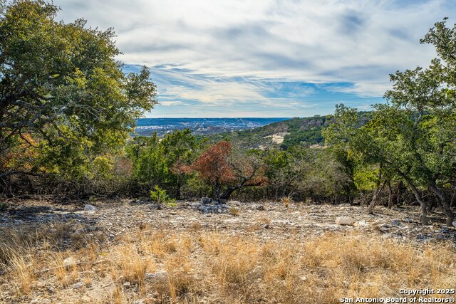 216 Heights Trail Property Photo 8