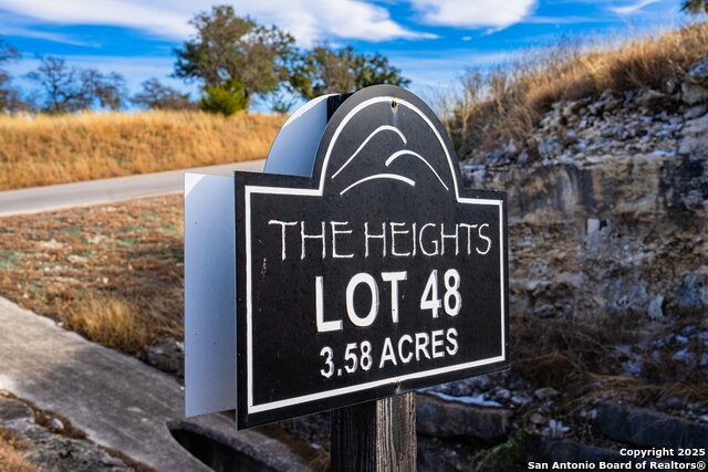216 Heights Trail Property Photo 12