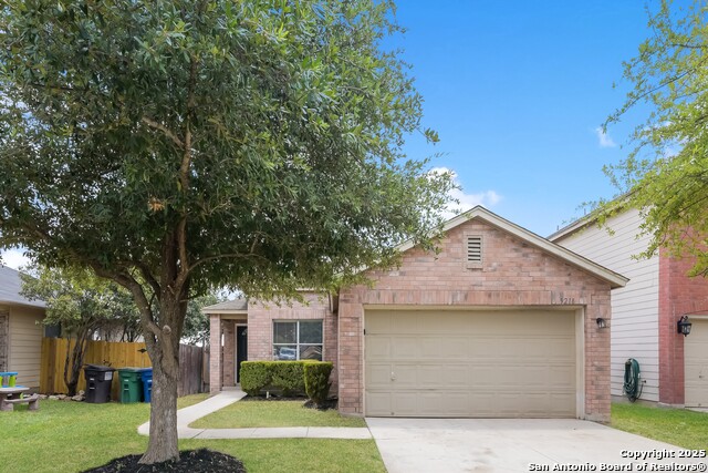 9218 Blazer Pl Property Photo