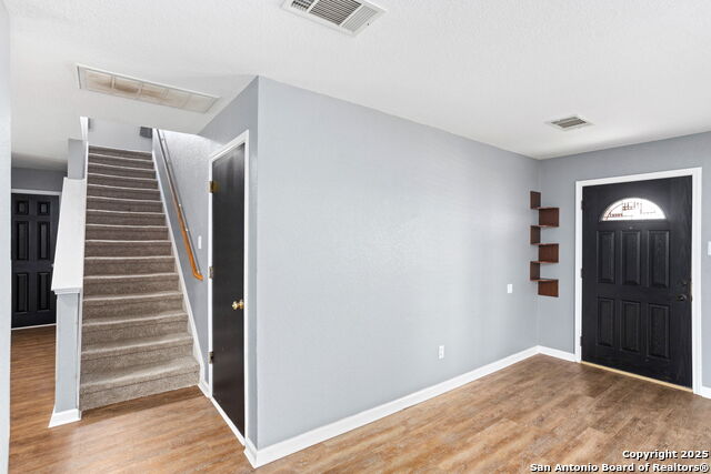 105 Alexis Way Property Photo 6