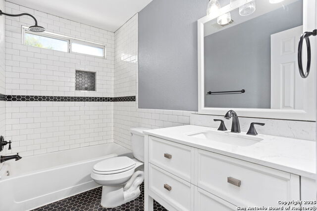 105 Alexis Way Property Photo 24