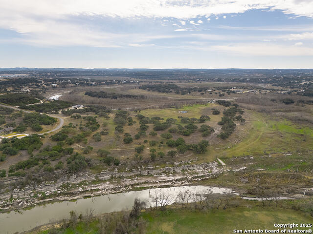 341 River Cliff Pl Property Photo 4