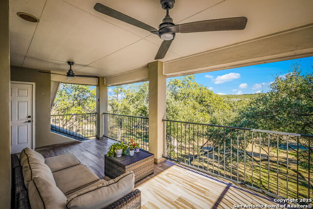 429 Fossil Hills Loop Property Photo 1