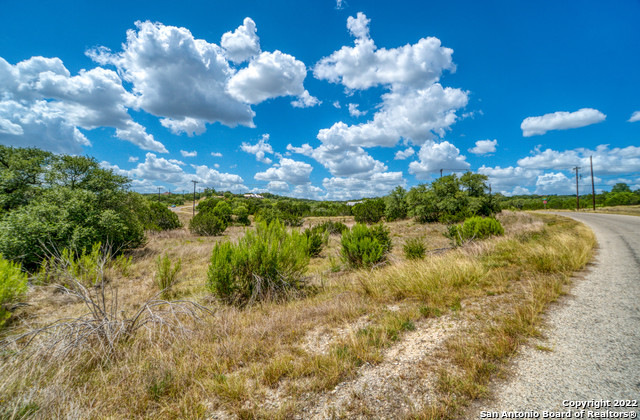 1239 Mystic Breeze Property Photo 9