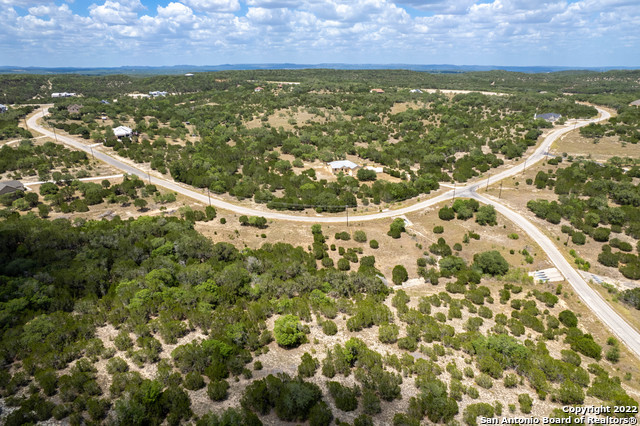 1239 Mystic Breeze Property Photo 14