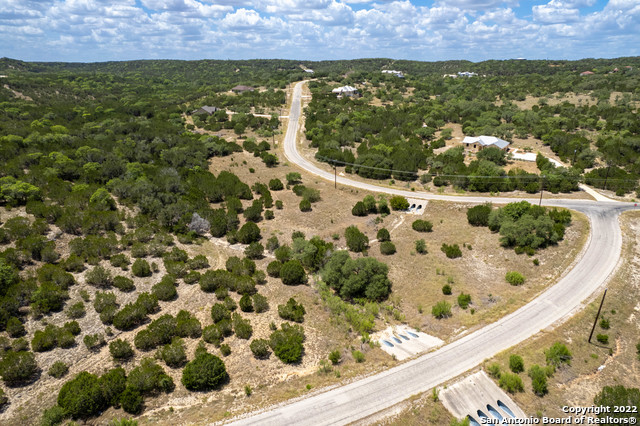 1239 Mystic Breeze Property Photo 15