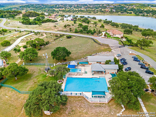1239 Mystic Breeze Property Photo 30