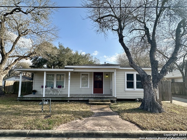 815 W Morales Property Photo