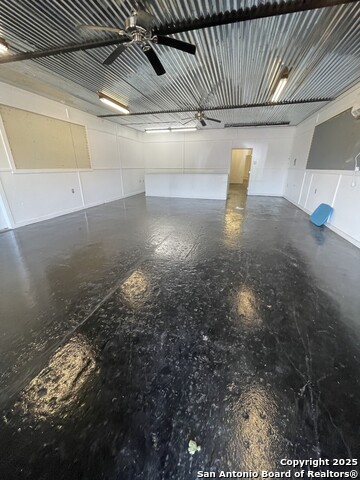 621 W Chandler Property Photo 5