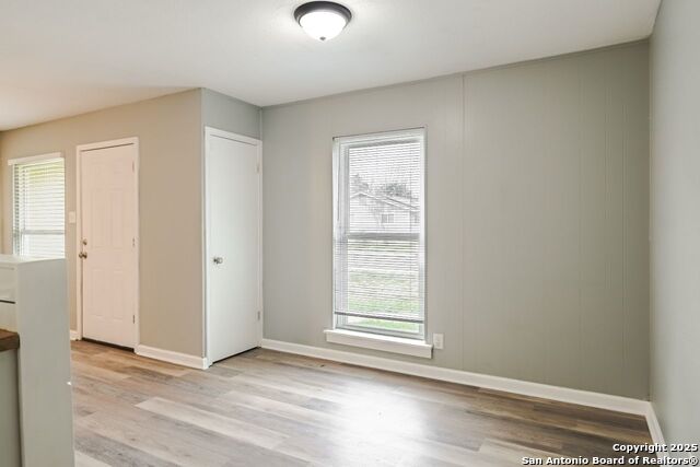 407 Samuel Dr Property Photo 4