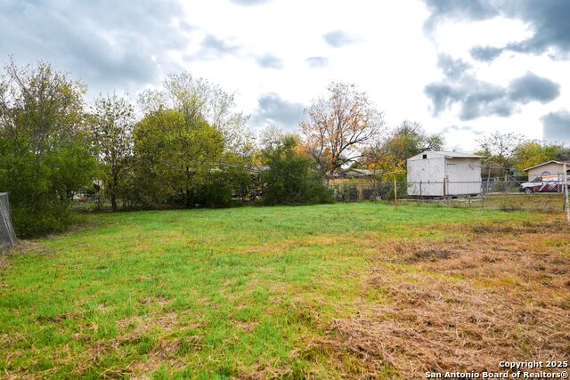 407 Samuel Dr Property Photo 12