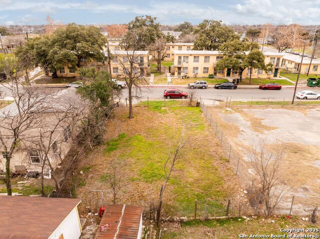 1245 Lombrano St Property Photo 3