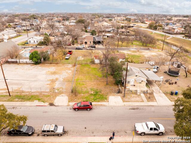 1245 Lombrano St Property Photo 6