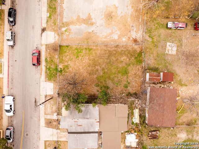 1245 Lombrano St Property Photo 12