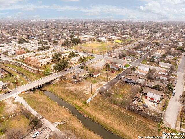 1245 Lombrano St Property Photo 14