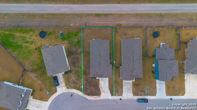 709 Farmers Dell Property Photo 27