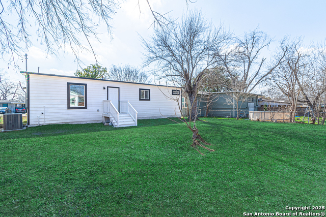 819 Cravens Ave Property Photo 38