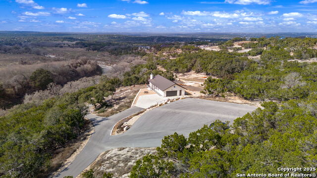 1019 Pristine Trl Property Photo 4